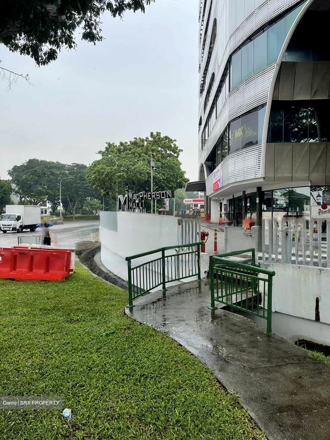 Macpherson Mall (D13), Retail #567447381